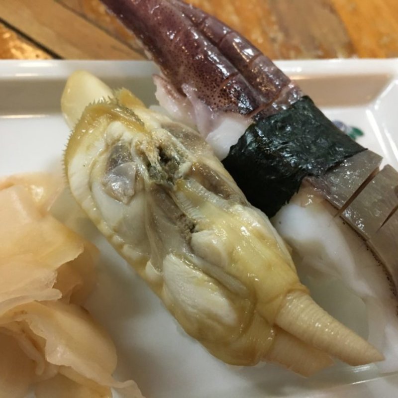 あげまき貝とイカ下足の握り(寿司割烹 松ふじ （マツフジ）)