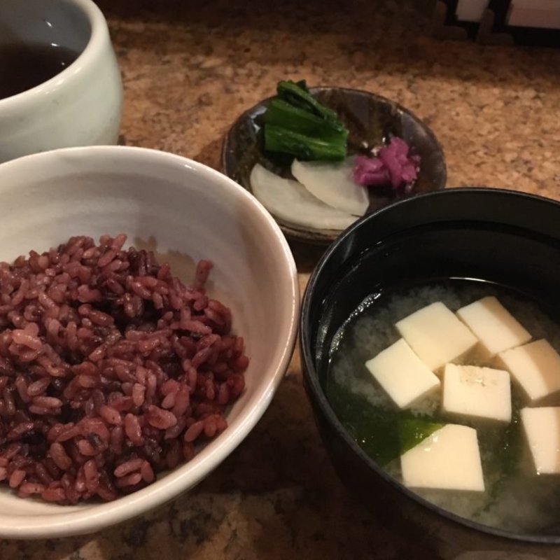 黒米と味噌汁(天ぷら処 夢風)