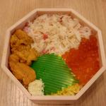 三色海鮮丼