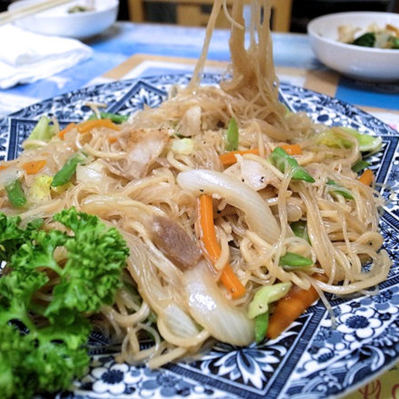 ビーフンミックス(カバヤンフィリピン風居酒屋)