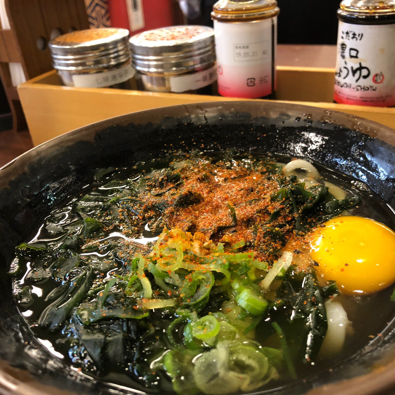 月見うどん（わかめ付き）(つるまる饂飩 新橋店 )