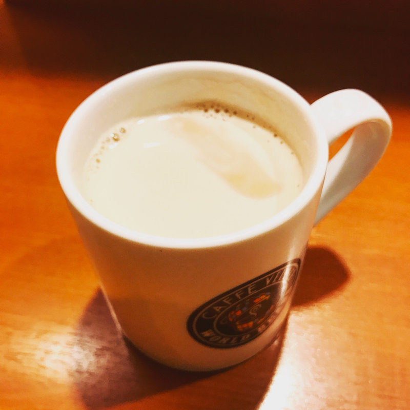 ロイヤルミルクティー(カフェ・ベローチェ 綾瀬店)