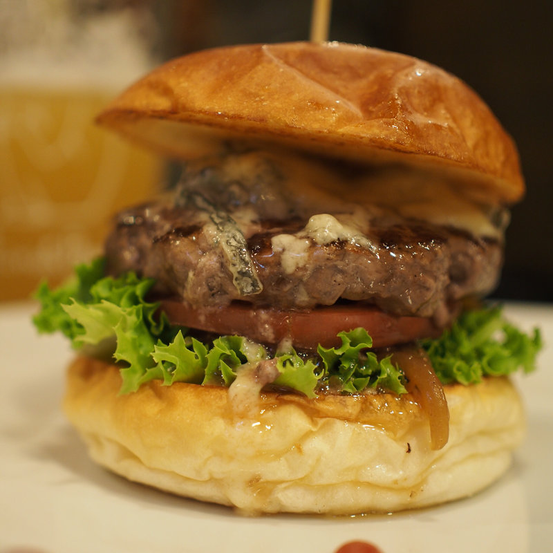 ゴルゴンゾーラピカンテと蜂蜜バーガー(Kokopelli)