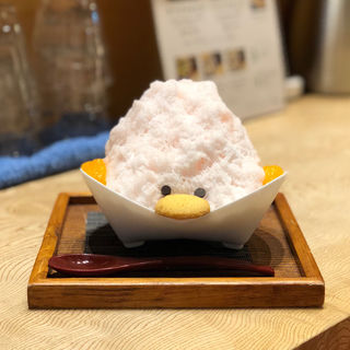 ふわふわかき氷(桃)(本町茶寮)