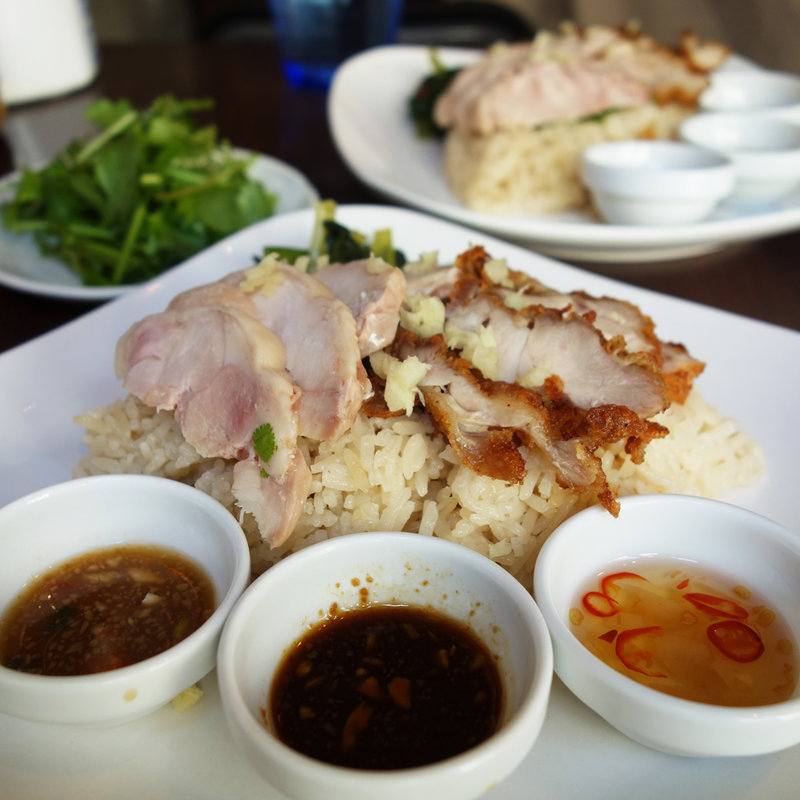 カオマンガイ ハーフ＆ハーフ 並盛り(博多カオマンガイ 万国屋)