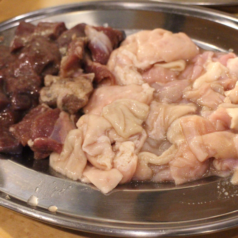 ホルモン4種(ホルモン屋 かねちゃん)