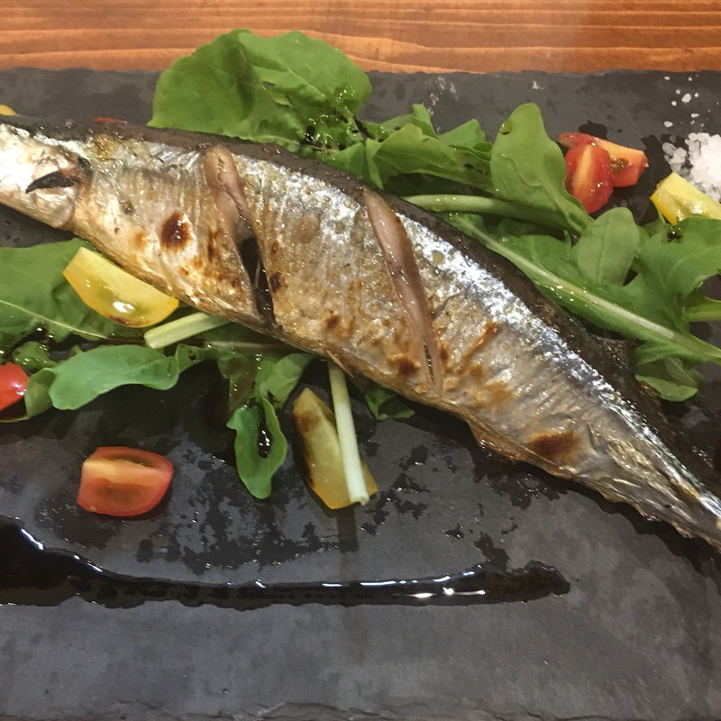 秋刀魚の石窯焼き(パッツォディピッツァ！ギョウダ[PAZZO-DI-PIZZA!GYODA])