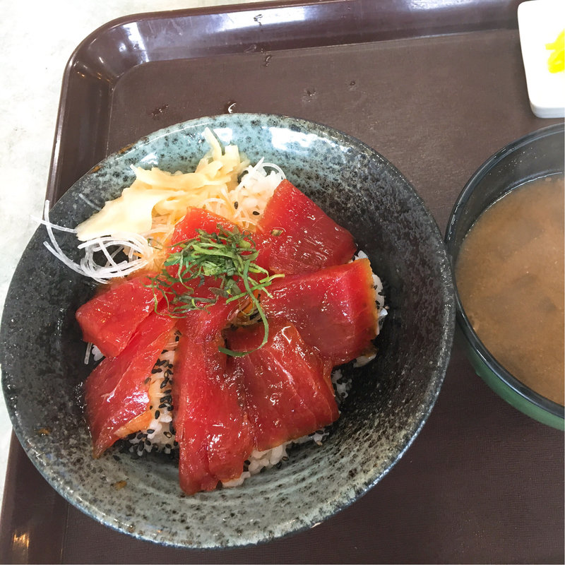 まぐろ漬け丼(鈴)