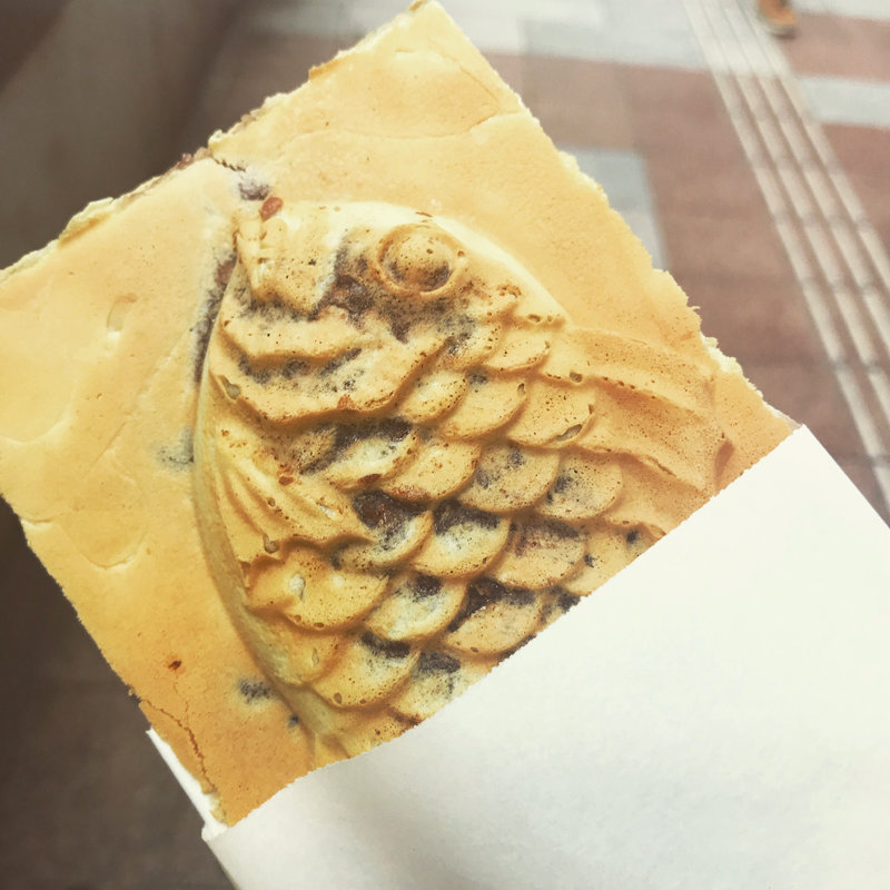 羽根付きたい焼き 粒あん(たいやき神田達磨 神田小川町本店)