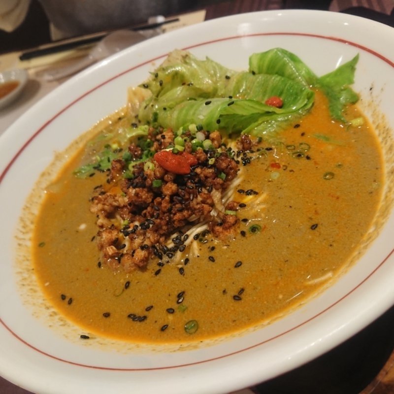 黒ゴマたっぷり担担麺(薬膳 天地・礼心 東方人康食養館)