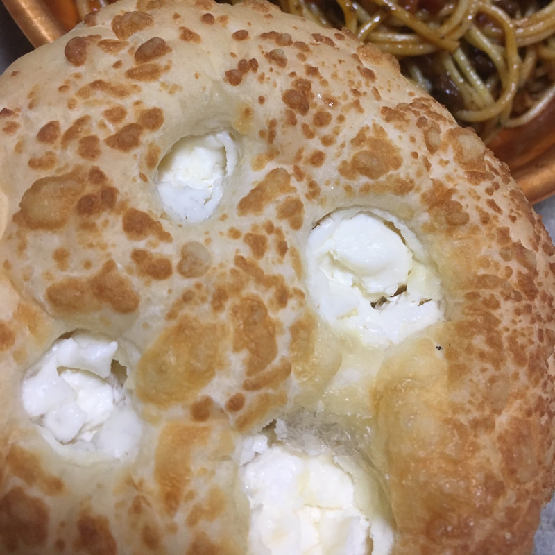 4種のチーズ塩パン(ファミリーマート 札幌南7条西7丁目店 )