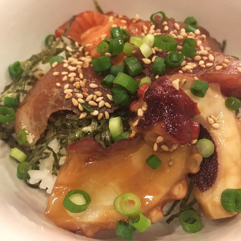 ミニ漬け丼(トリサカバ ハイカラ)