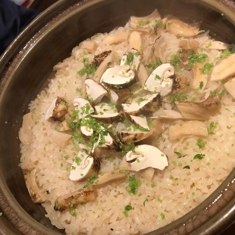 松茸ごはん(たけつら 四季素材 )