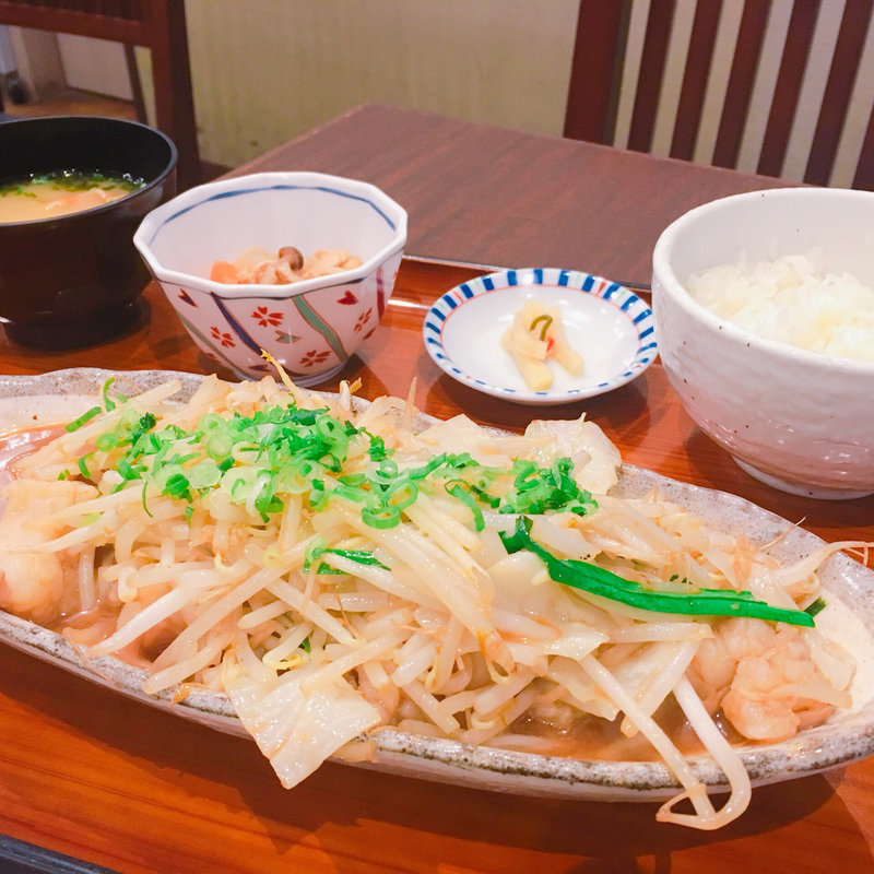名物　牛ホルモンの味噌炒め定食(博多もつ鍋 幸とりもつえん KITTE丸の内店)