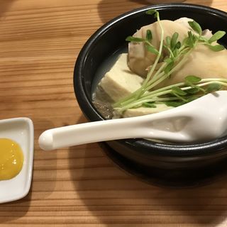 とろっとろ 足てびち(波止場食堂)
