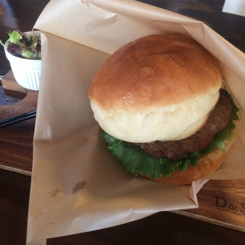 ハンバーガー(トーレス （TORRES）)