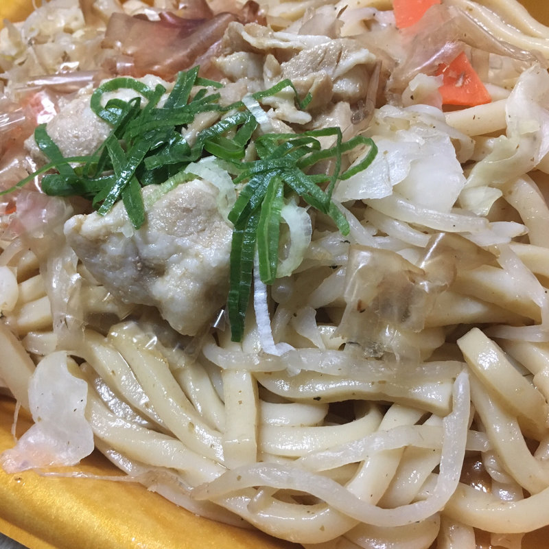 かつお香る！醤油焼うどん(ファミリーマート 札幌南7条西7丁目店 )