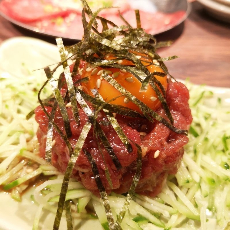 桜ユッケ(味ん味ん 多摩南野店)