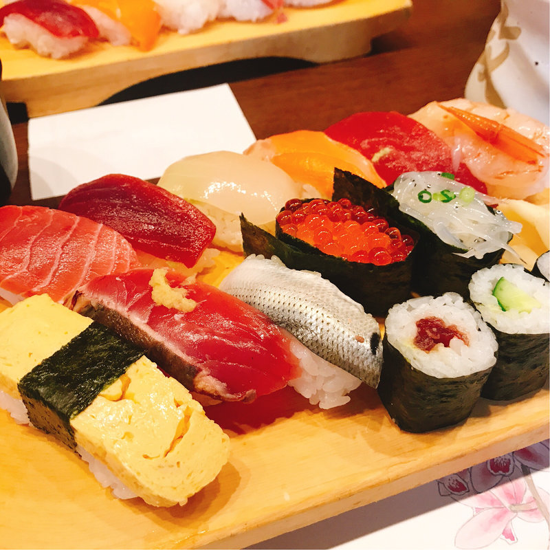 にぎり（お椀付）(鮨政 東口店)