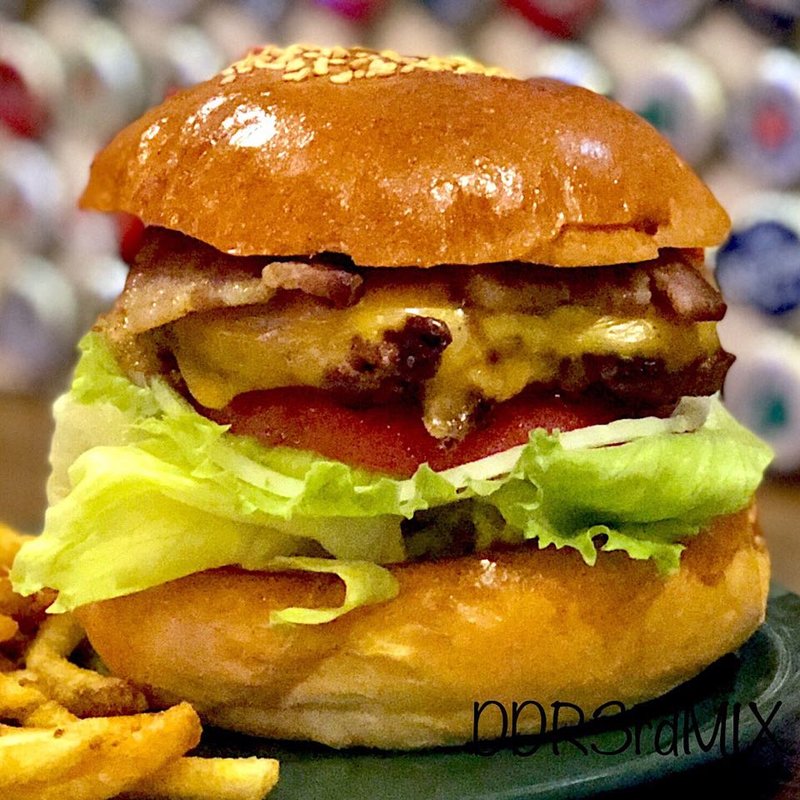 ベーコンチーズバーガー(ヒープバーガースタンド （HEAP BURGER STAND）)