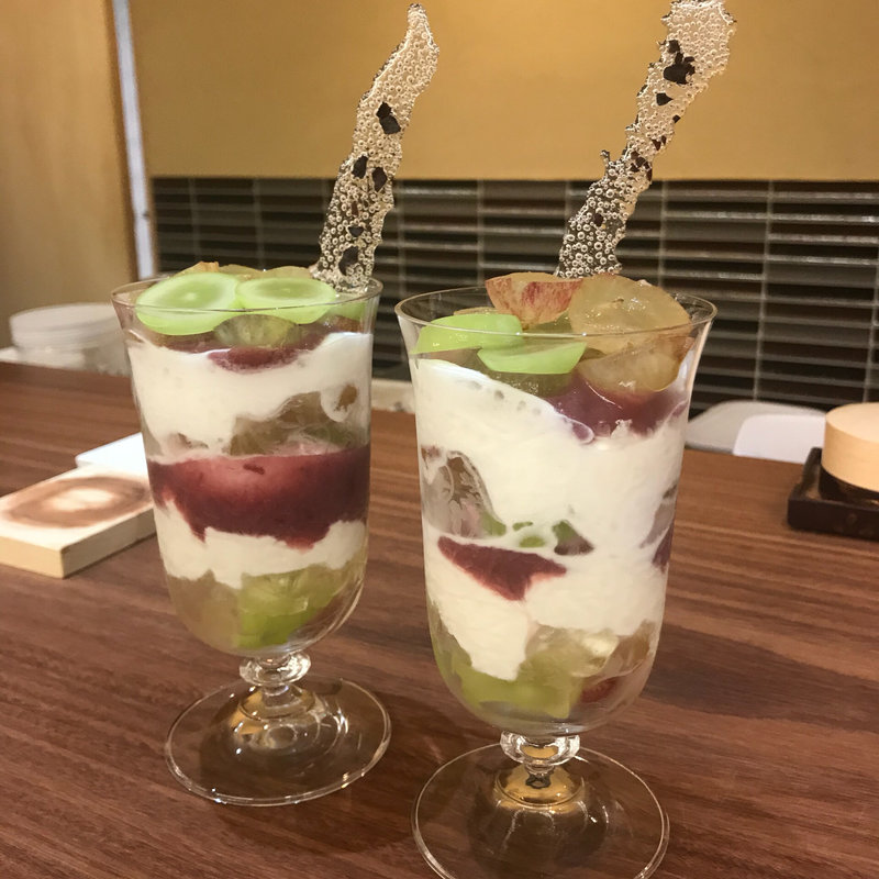 葡萄のパフェ(アシェットデセール 未完)