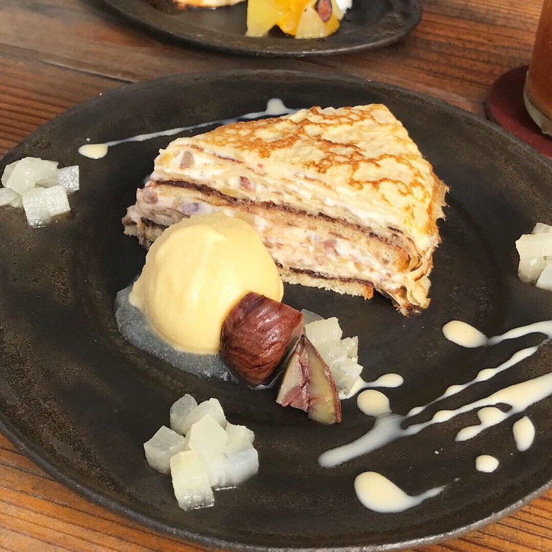 クレープケーキ(つむる)