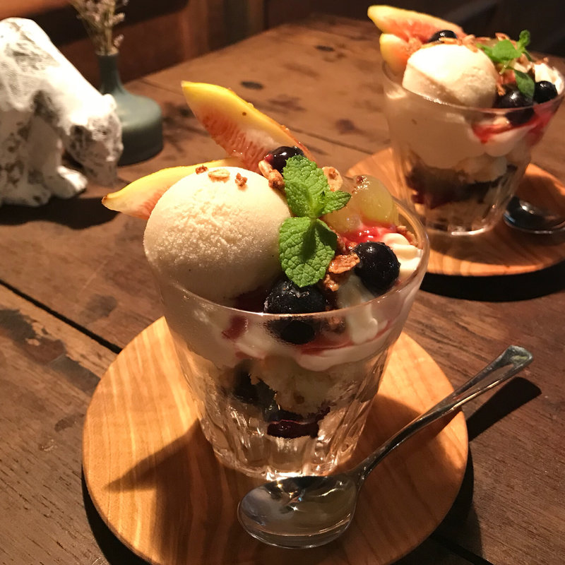 無花果と葡萄のトライフルミニ(菜食ごはん 休日ダイヤ)