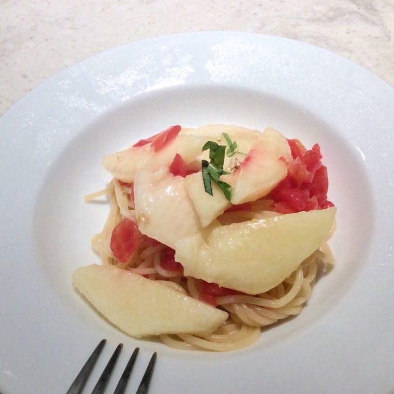 季節の冷製フルーツパスタ(ダルマット 六本木ヒルズ店)