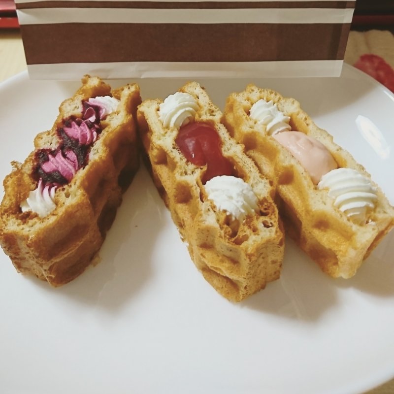 手作りWAFFLES(Peeka Boo！)