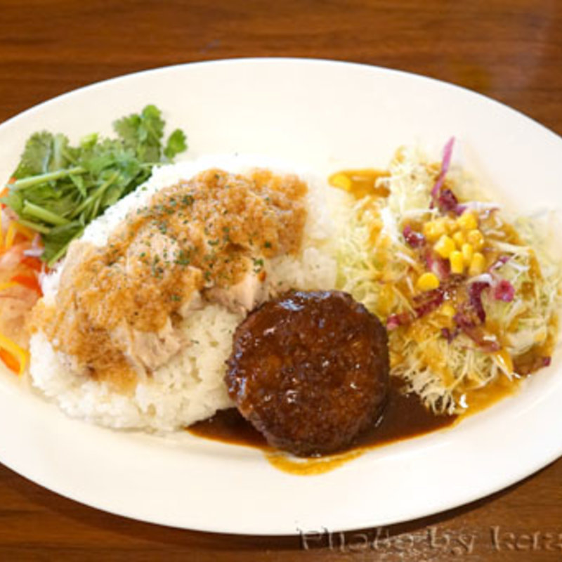 海南チキンライス＆手ごねハンバーグ(ひいきや 大宮東口店)