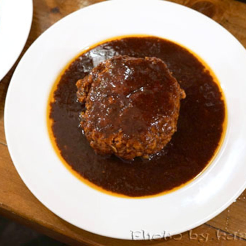 大玉ハンバーグ(デミグラスソース)(万豚記 八王子店 （ワンツーチー）)