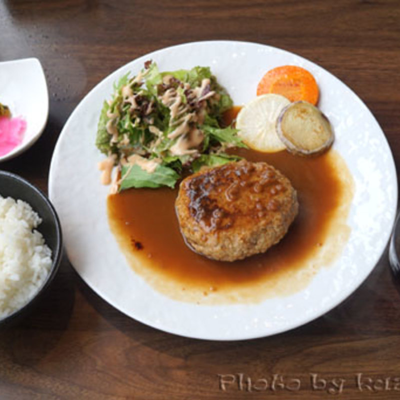 黒毛和牛ハンバーグ(180g)(鉄板ダイニング IROHA)