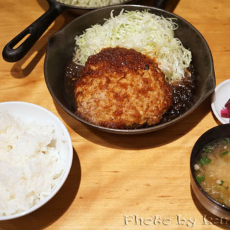 トンバーグ定食(渋谷トンテキ （【旧店名】鉄ぱん家族　渋谷道玄坂Gスクエアー店）)