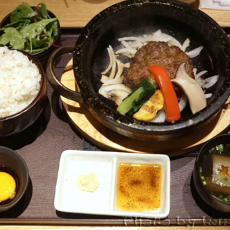 黒毛和牛ハンバーグ(松)(神楽坂 翔山亭 和牛贅沢ハンバーグ専門店)