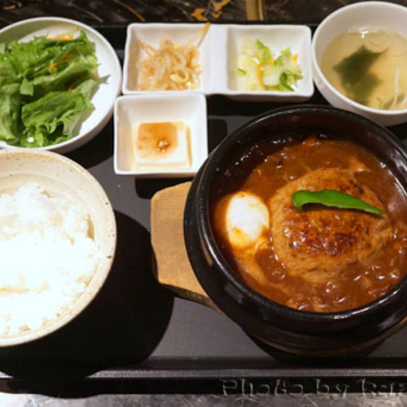 限定ハンバーグ定食(傳々分家)