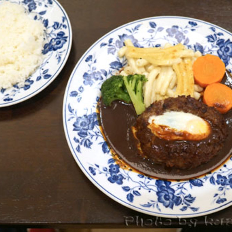 当店自慢のハンバーグステーキシュバール風(京橋モルチェ)