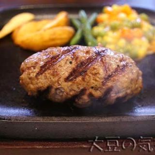 炭焼ハンバーグ(200g)(アルカサール ラ・チッタデッラ川崎店)