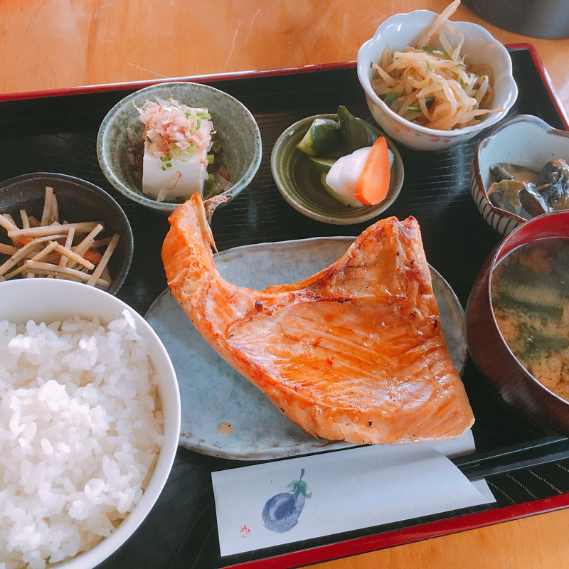 鮭カマ定食(柿之木)