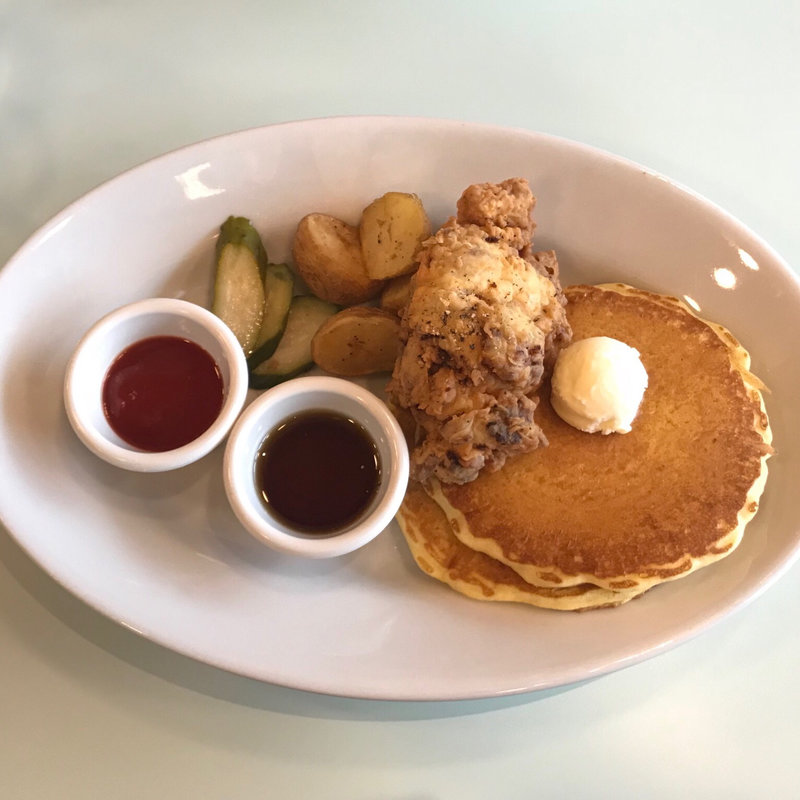 パンケーキとチキンのコンボ(GARDEN HOUSE Shinjuku （ガーデンハウス シンジュク）)