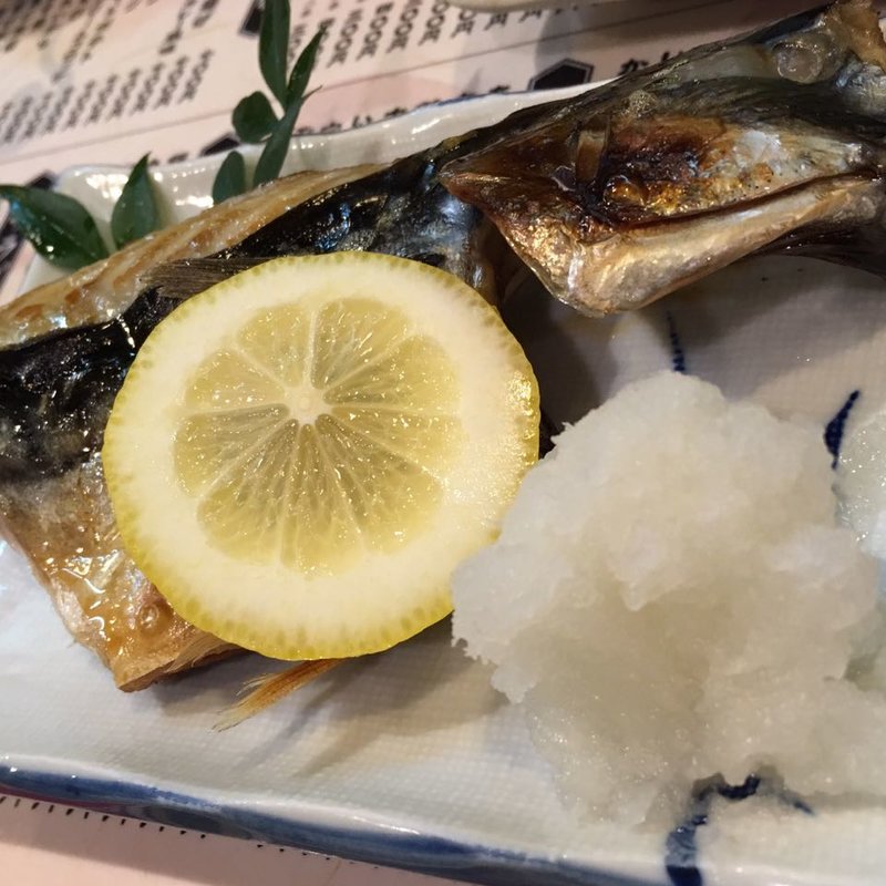 さば塩焼き(もつ焼き稲垣)