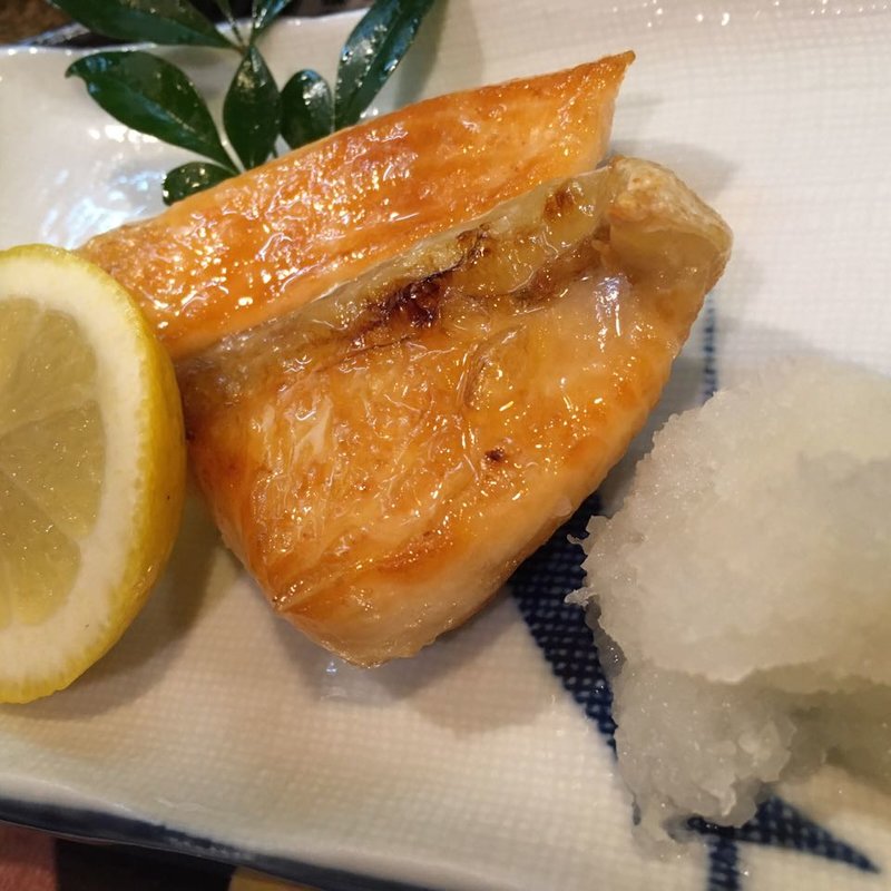 鮭ハラス(もつ焼き稲垣)