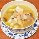 海味麺(魚介出汁の塩味スープ麺)(老四川 飄香小院 六本木ヒルズ店)