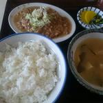 もつ煮込み定食