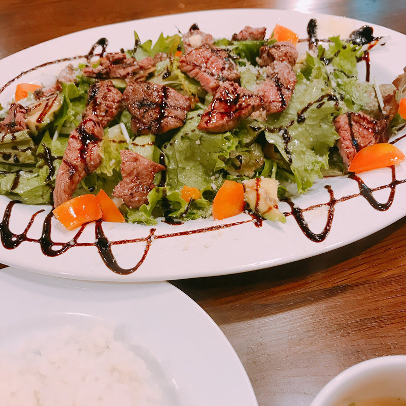 ステーキサラダランチ(BEEF UP TOKYO　charcoal grill & bar)