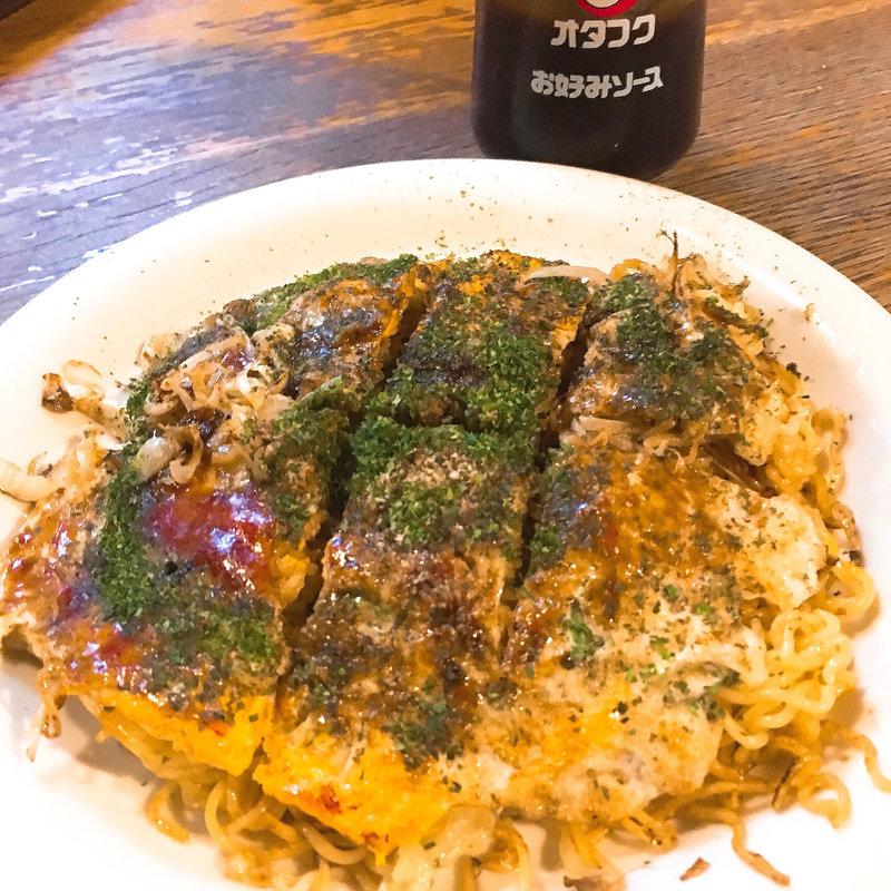 肉玉 麺入り(豚玉)(広島お好み焼き 新風亭)