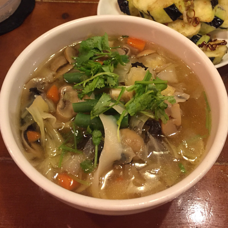 たっぷり野菜の刀削麺(刀削麺の王様 茅場町店)