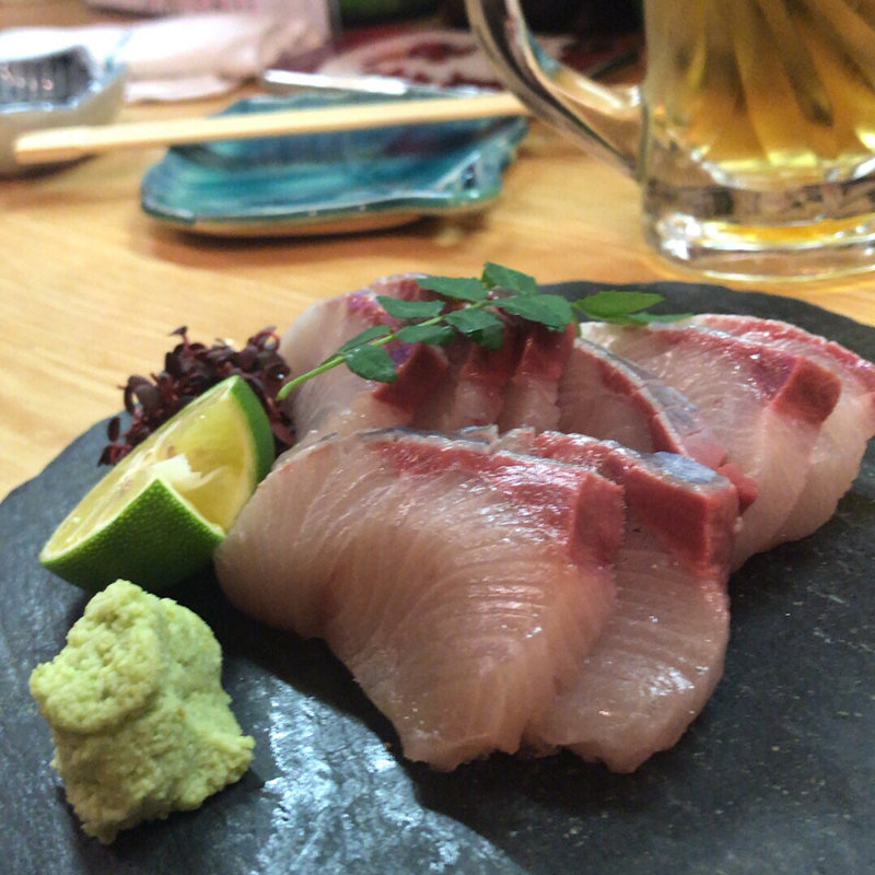 ブリの刺身(エイジア)