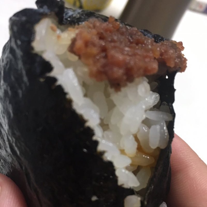 肉味噌、卵黄(おにぎり ぼんご 大塚本店)