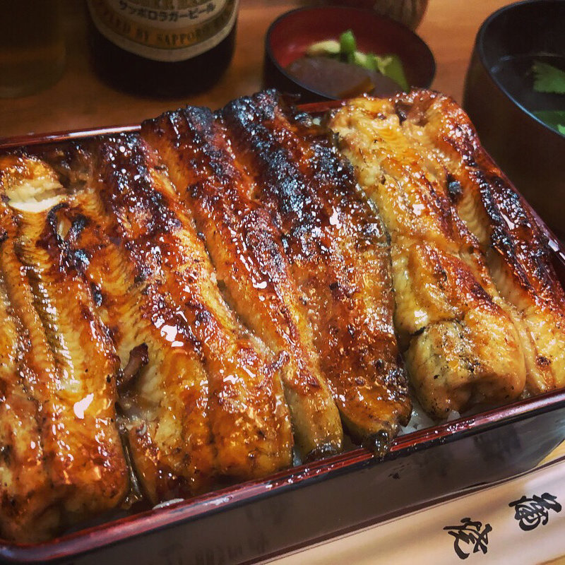 鰻重（たっぷり）(雷門 うなぎ 色川)