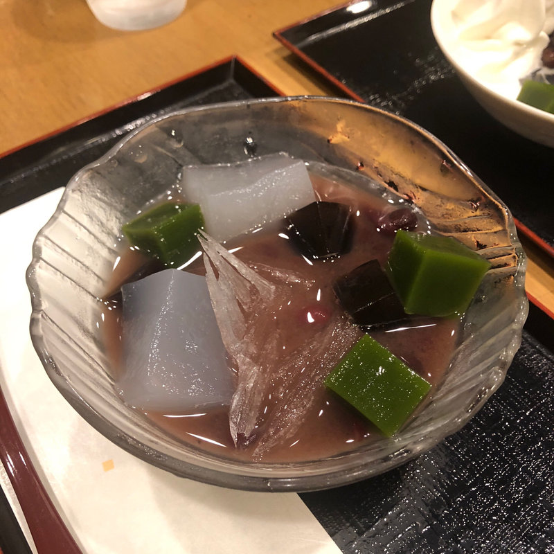 冷製ぜんざい(茶房 いせはん )